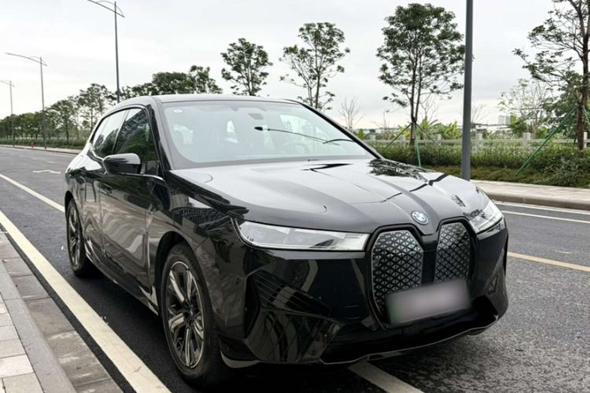 Used BMW iX 2022 xDrive40 Exterior 4