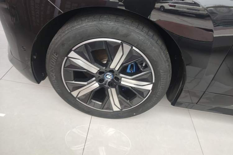 Used BMW iX 2022 xDrive40 Exterior 4
