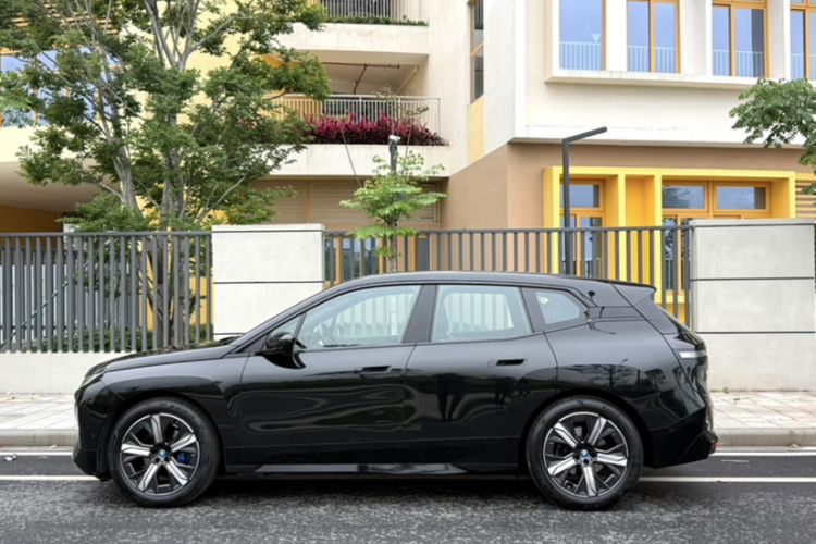 Used BMW iX 2022 xDrive40 Exterior 5