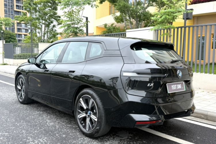 Used BMW iX 2022 xDrive40 Exterior 6