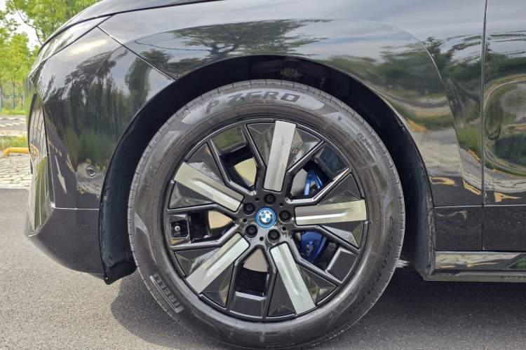 Used BMW iX 2022 xDrive40 Exterior 8
