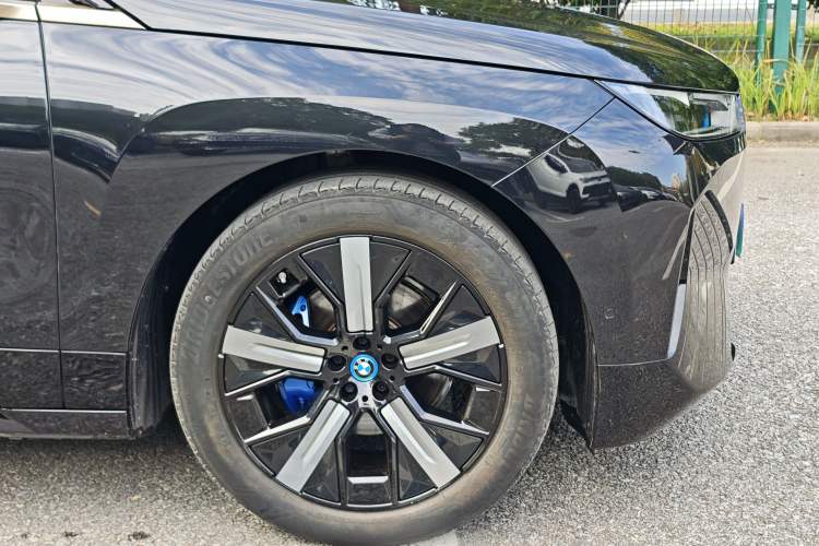 Used BMW iX 2022 xDrive40 Exterior 9