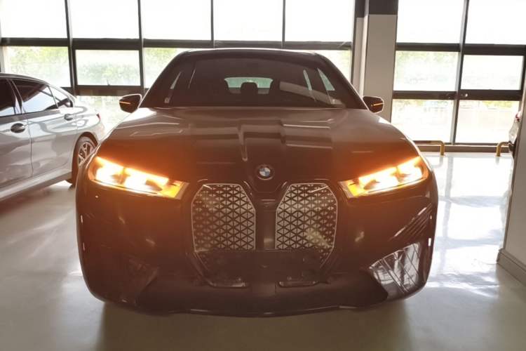 Used BMW iX 2022 xDrive50 Front