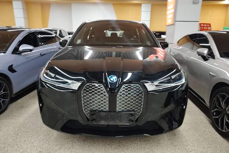 Used BMW iX 2022 xDrive40 Front