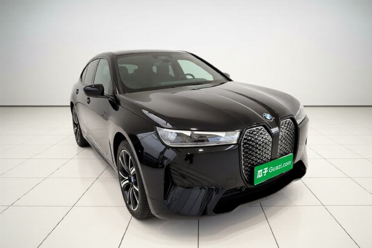 Used BMW iX 2022 xDrive40 Front Right 45 Deg