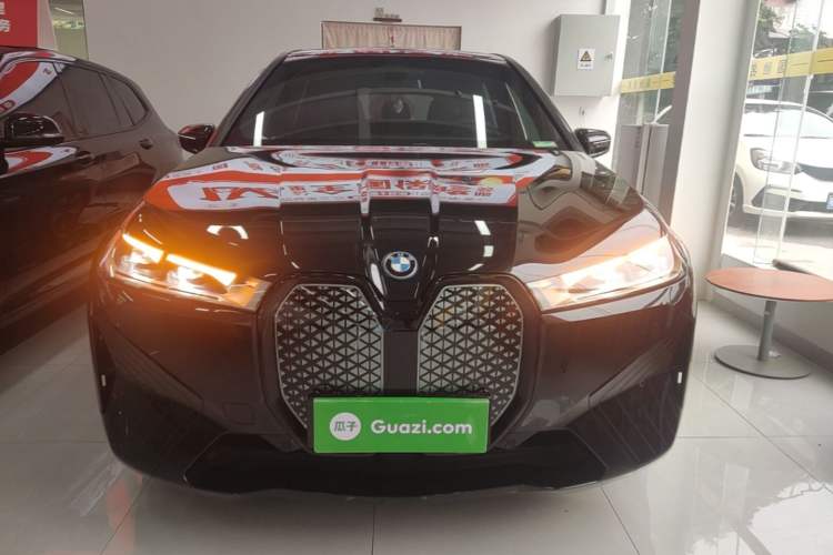 Used BMW iX 2022 xDrive40 Front