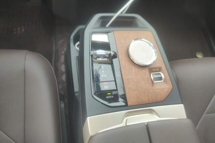 Used BMW iX 2022 xDrive40 Gear Lever