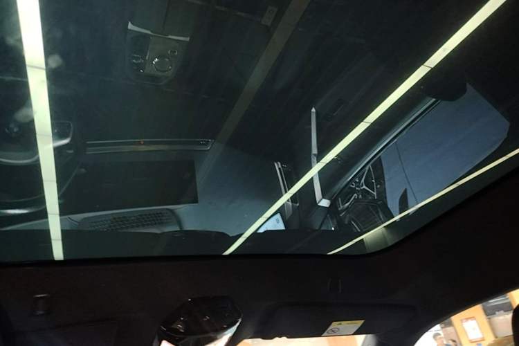 Used BMW iX 2022 xDrive40 Headliner