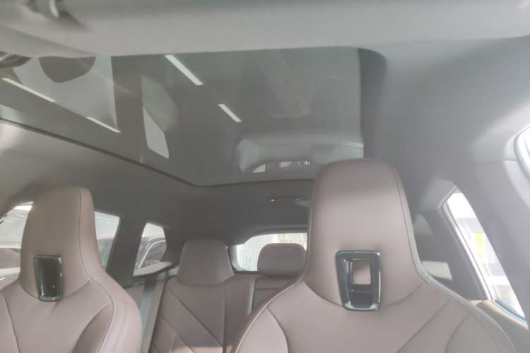 Used BMW iX 2022 xDrive40 Headliner