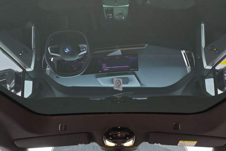 Used BMW iX 2022 xDrive40 Headliner