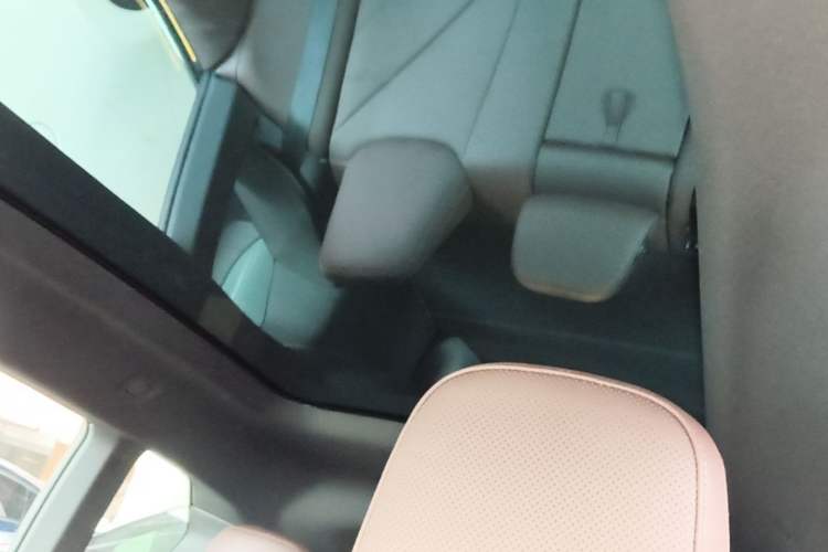 Used BMW iX 2022 xDrive40 Headliner