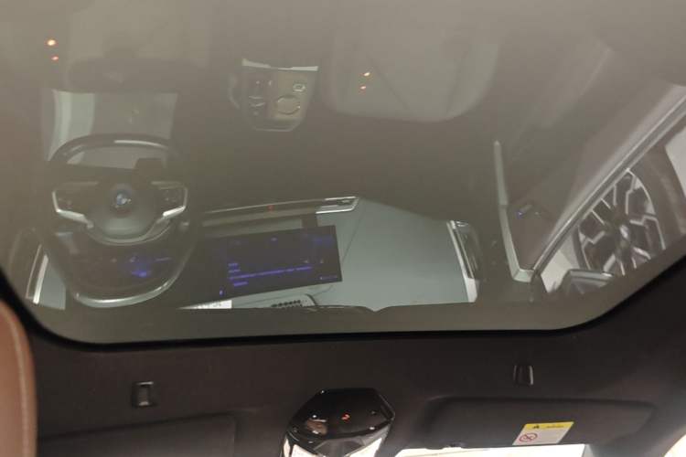 Used BMW iX 2022 xDrive40 Headliner
