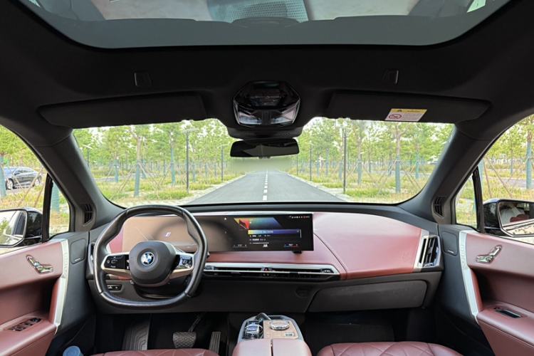 Used BMW iX 2022 xDrive50 Interior 1