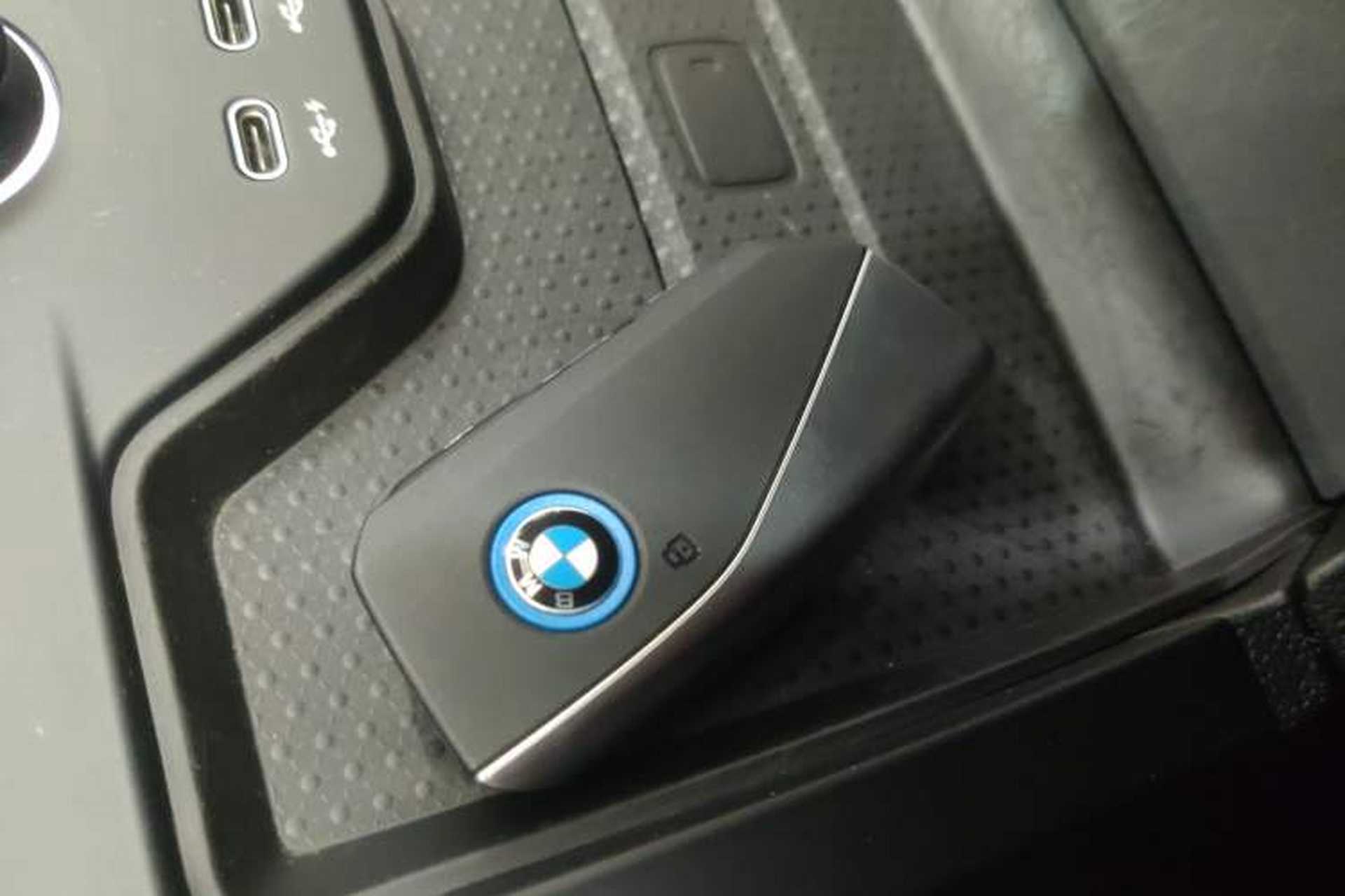 Used BMW iX 2022 xDrive40 Interior 1