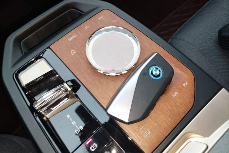 Used BMW iX 2022 xDrive50 Interior 1
