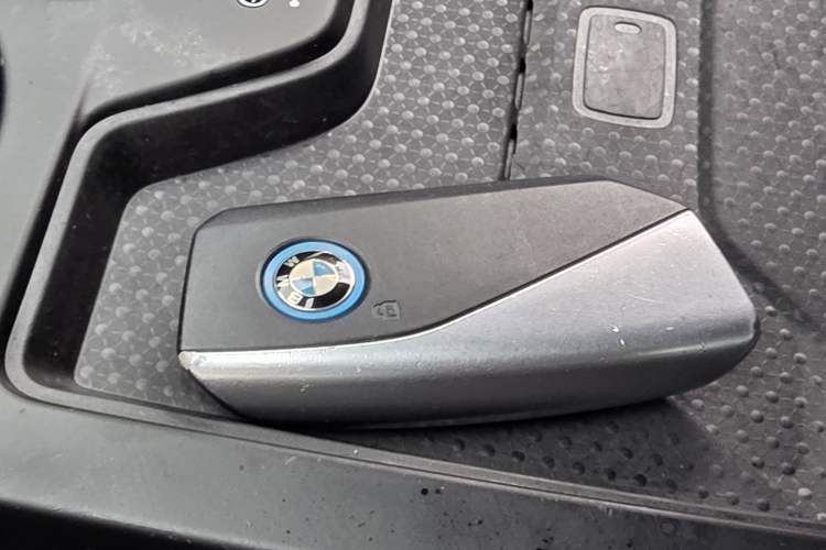 Used BMW iX 2022 xDrive40 Interior 11