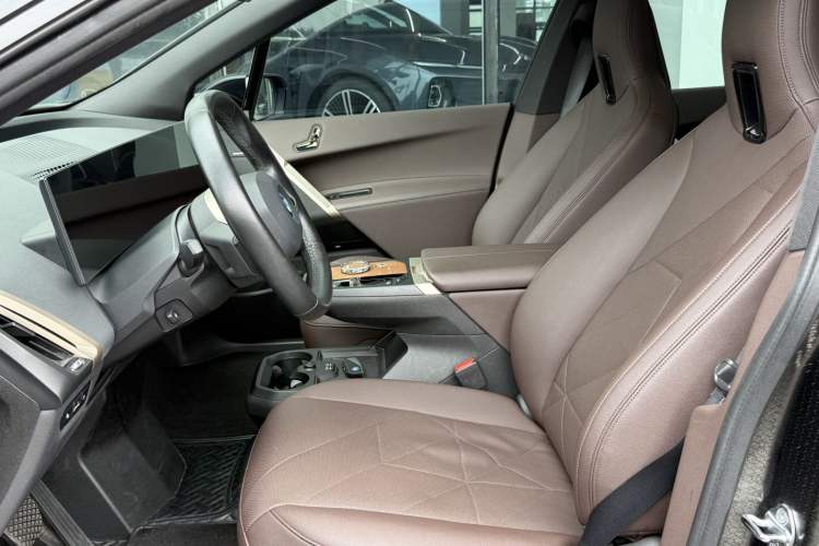 Used BMW iX 2022 xDrive40 Interior 2