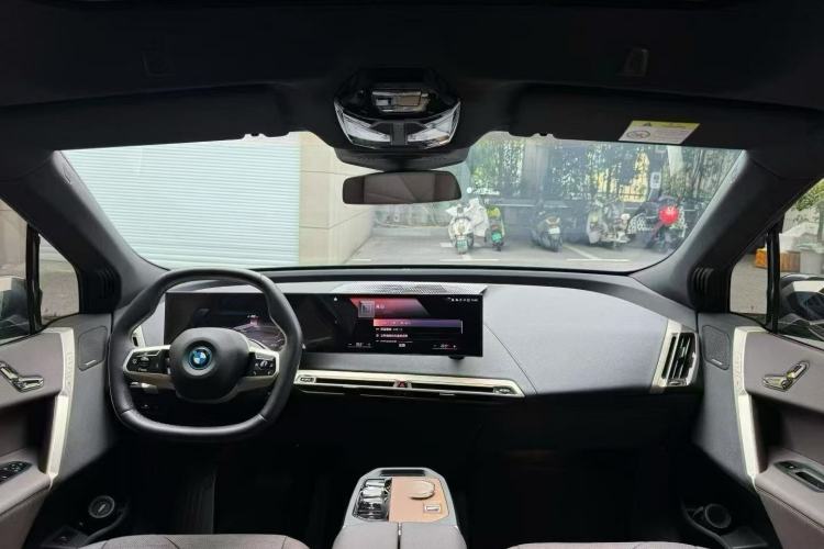 Used BMW iX 2022 xDrive40 Interior 3