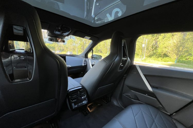 Used BMW iX 2022 xDrive40 Interior 4