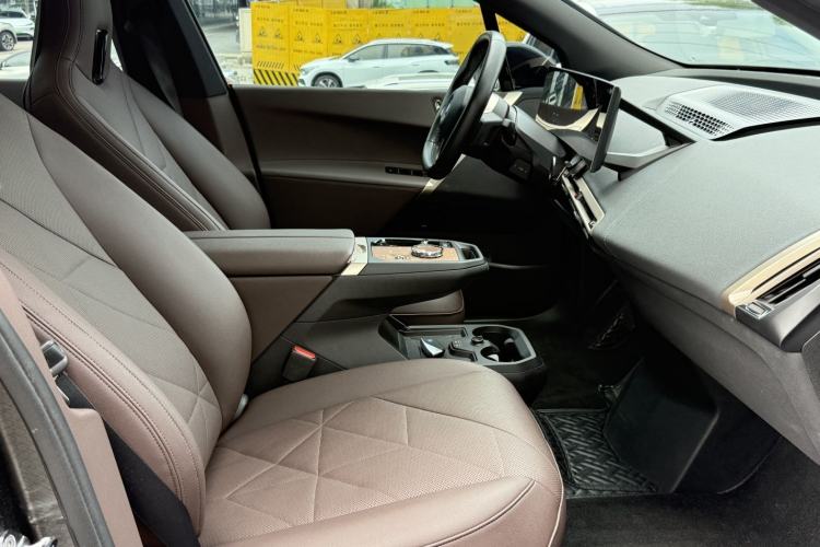 Used BMW iX 2022 xDrive40 Interior 4