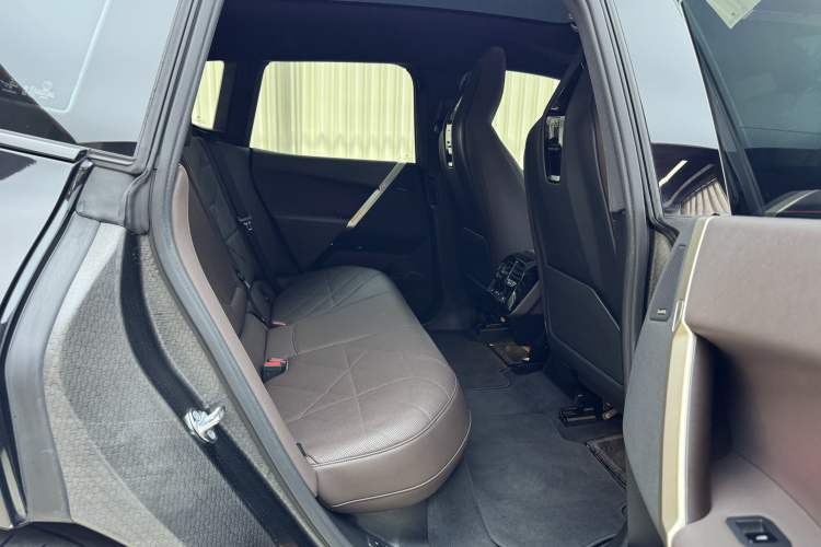 Used BMW iX 2022 xDrive40 Interior 5