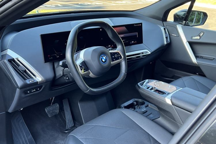 Used BMW iX 2022 xDrive40 Interior 5