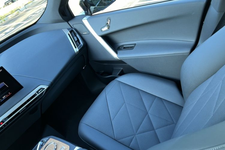 Used BMW iX 2022 xDrive40 Interior 6