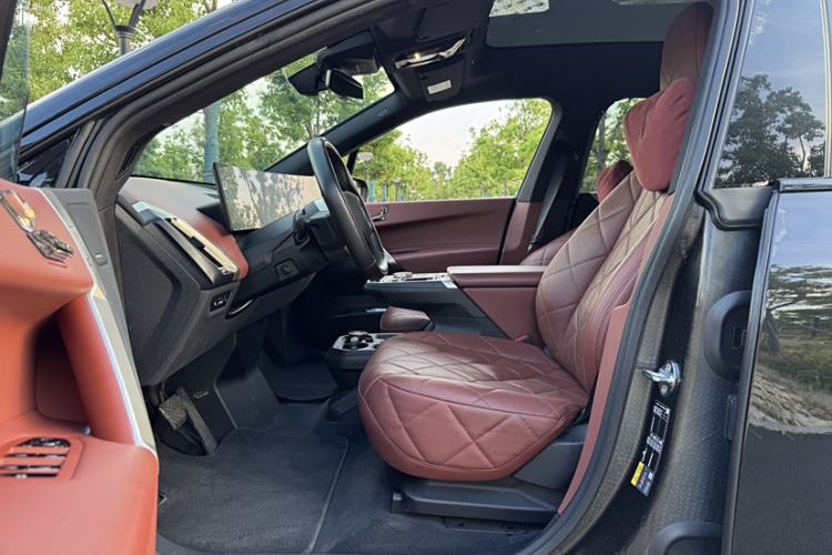 Used BMW iX 2022 xDrive50 Interior 8