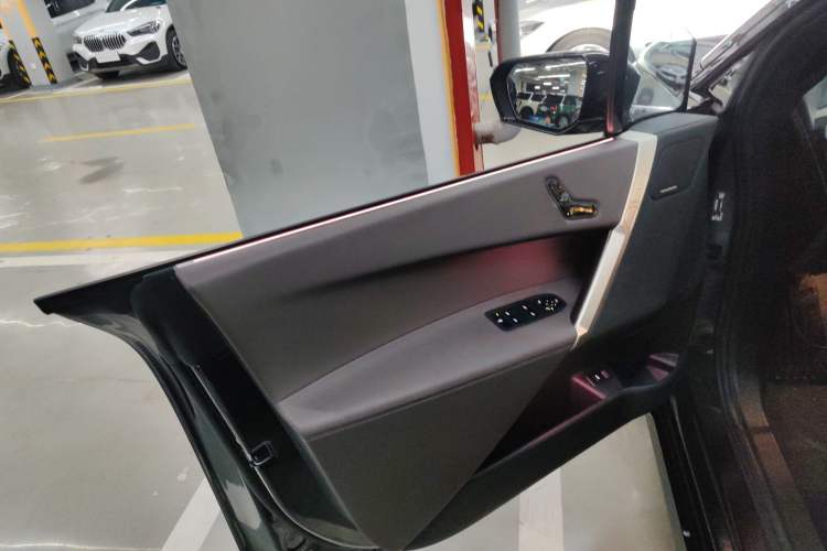 Used BMW iX 2022 xDrive40 Left Front Door Interior