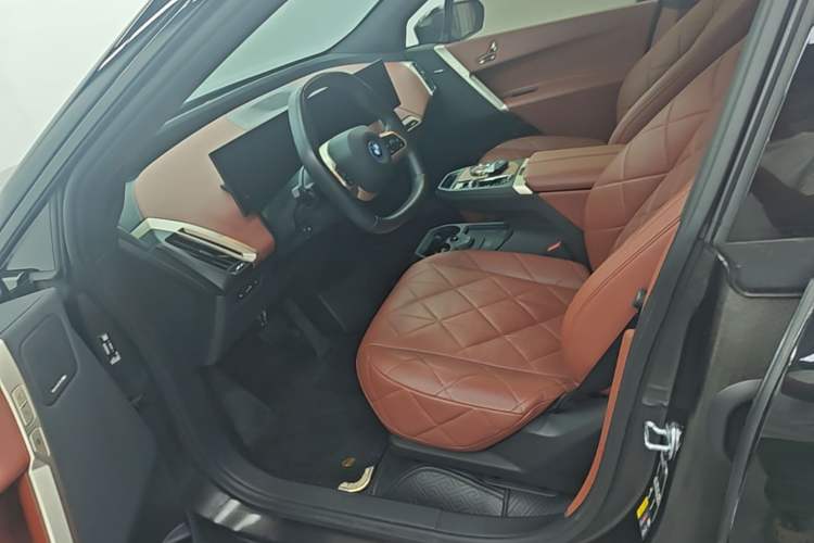 Used BMW iX 2022 xDrive40 Left Front Seat