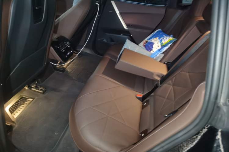 Used BMW iX 2022 xDrive40 Left Rear Seat