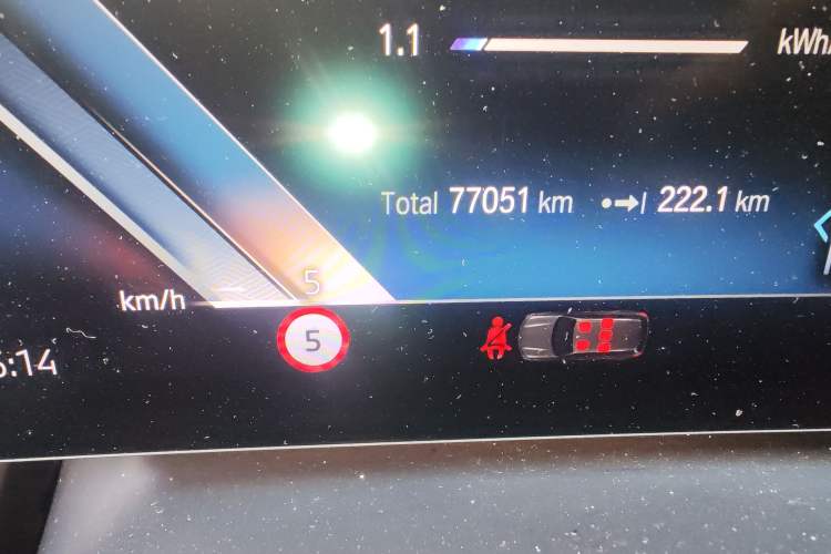 Used BMW iX 2022 xDrive40 Odometer Close Up
