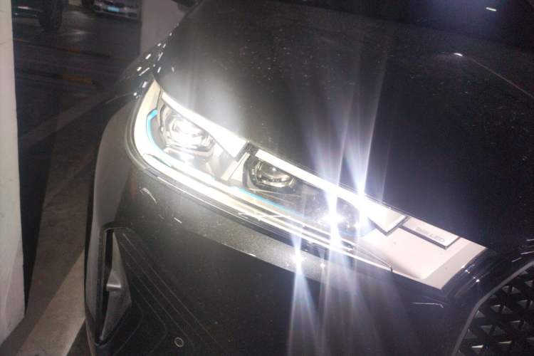 Used BMW iX 2022 xDrive40 Right Front Headlight