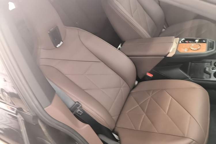 Used BMW iX 2022 xDrive40 Right Front Seat