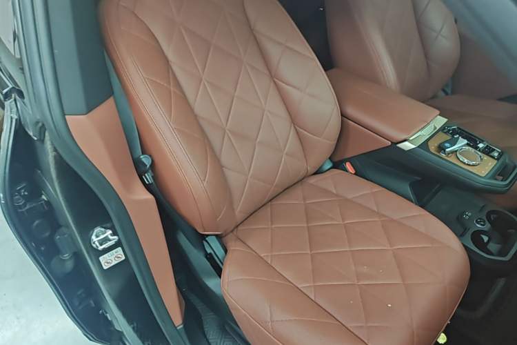 Used BMW iX 2022 xDrive40 Right Front Seat