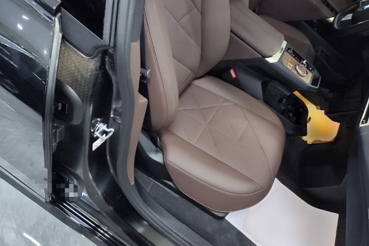 Used BMW iX 2022 xDrive40 Right Front Seat