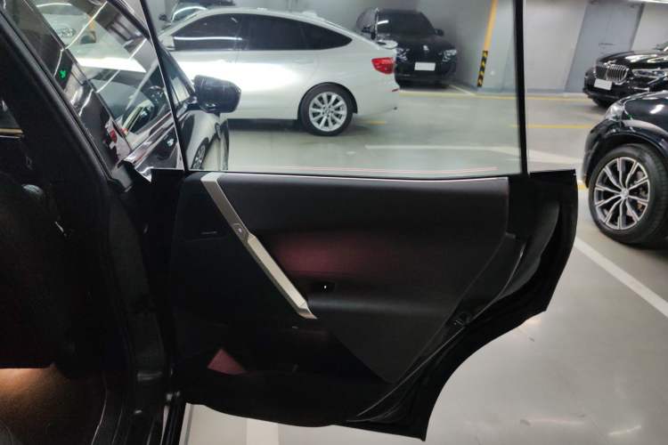 Used BMW iX 2022 xDrive40 Right Rear Door Interior