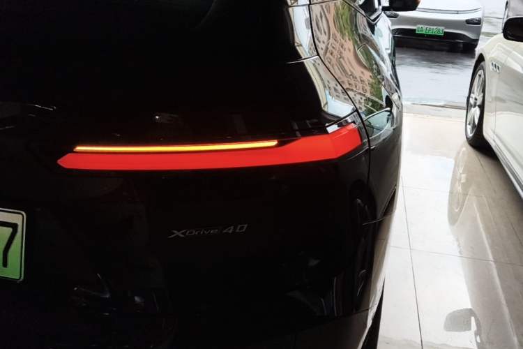 Used BMW iX 2022 xDrive40 Right Rear Taillight