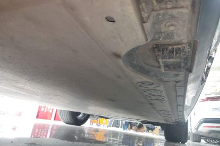 Used BMW iX 2022 xDrive40 Right Side Sill