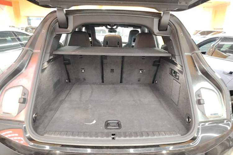 Used BMW iX 2022 xDrive40 Trunk