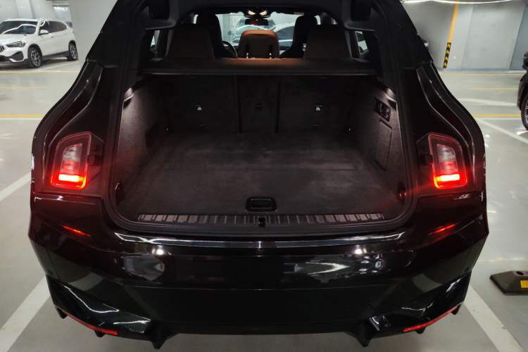 Used BMW iX 2022 xDrive40 Trunk