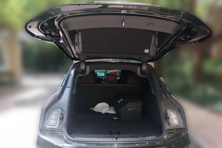 Used BMW iX 2022 xDrive40 Trunk