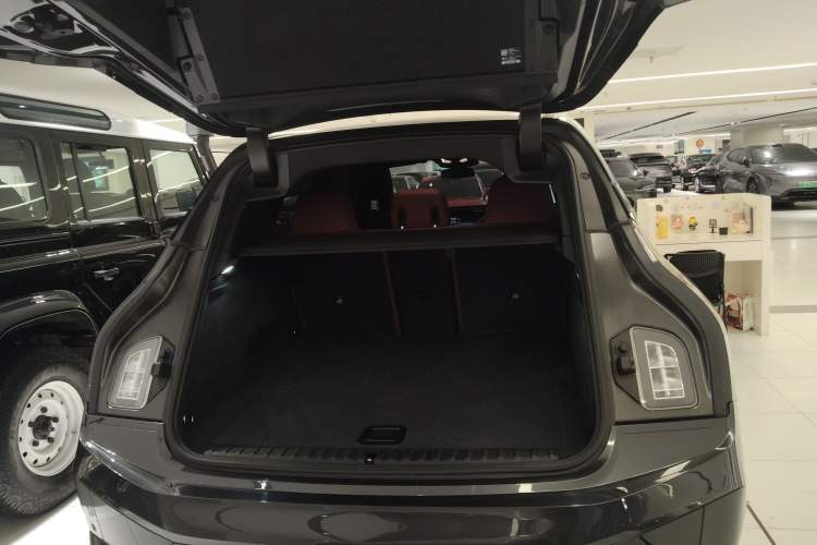 Used BMW iX 2022 xDrive50 Trunk