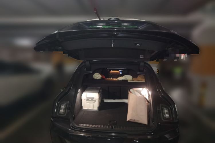 Used BMW iX 2022 xDrive40 Trunk