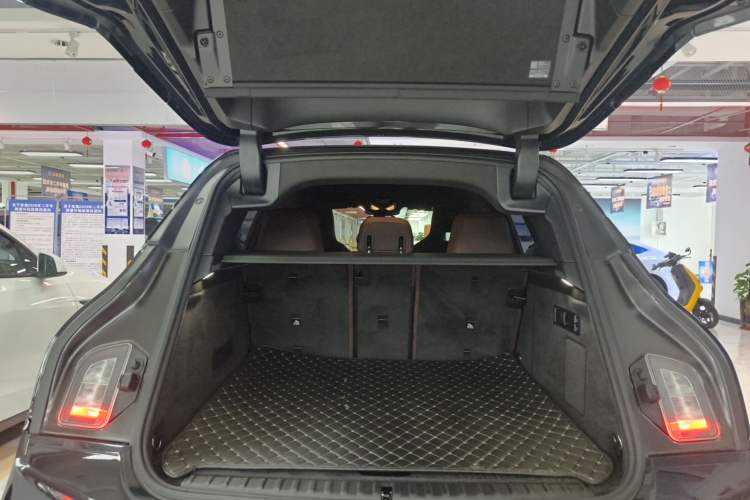 Used BMW iX 2022 xDrive40 Trunk