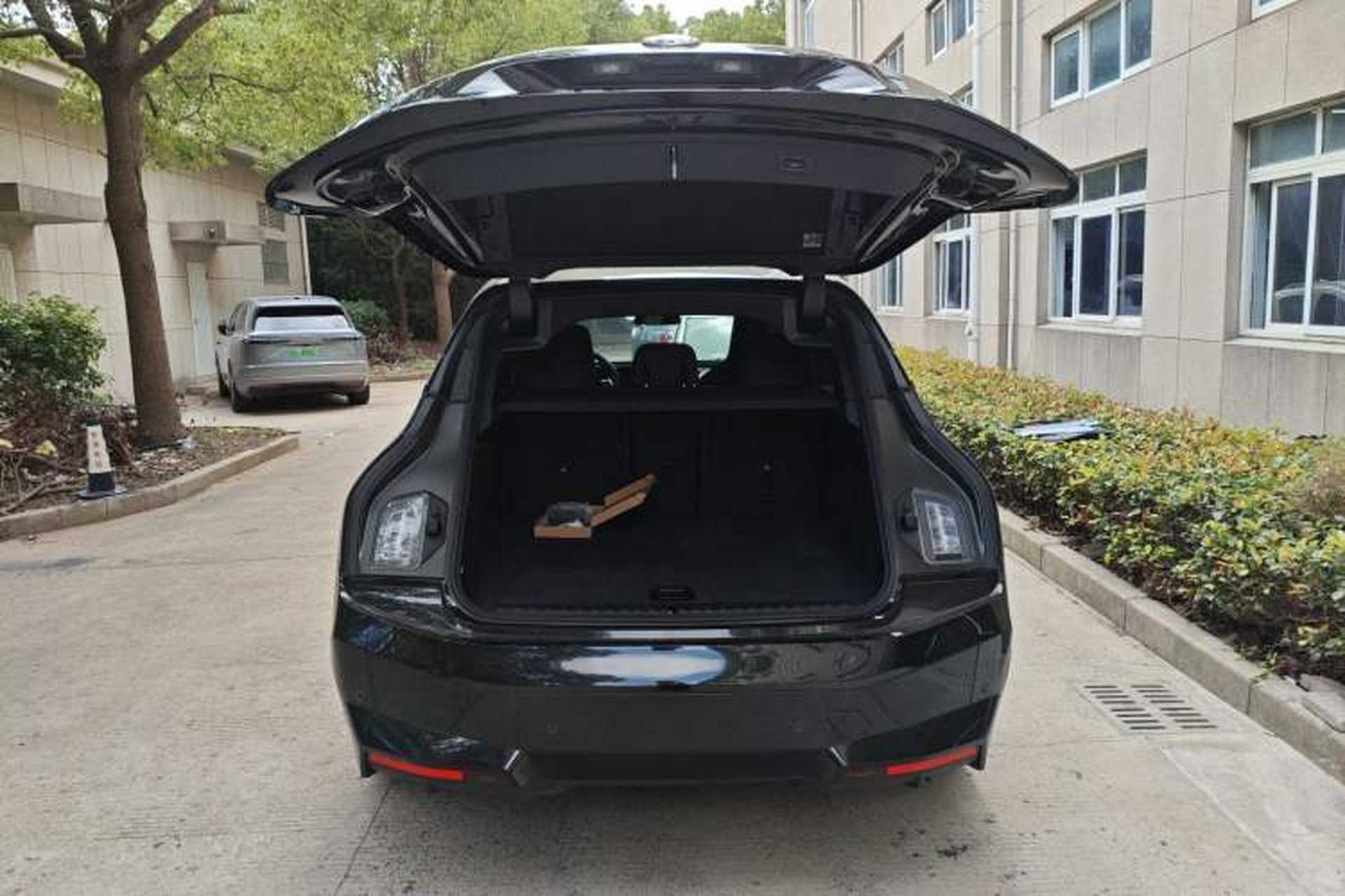 Used BMW iX 2022 xDrive40 Trunk