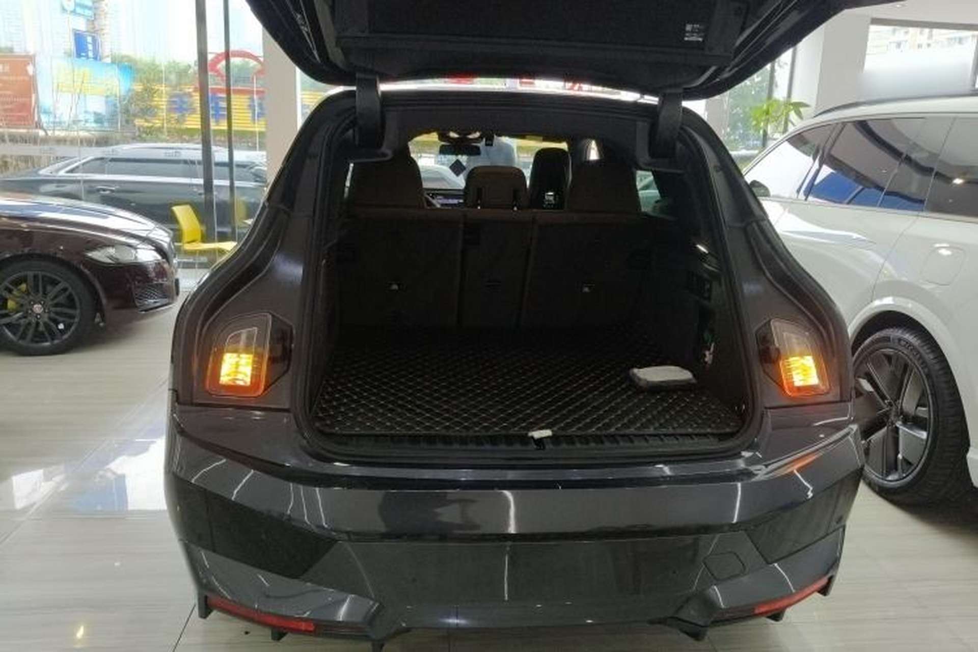 Used BMW iX 2022 xDrive40 Trunk