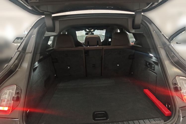 Used BMW iX 2022 xDrive40 Trunk