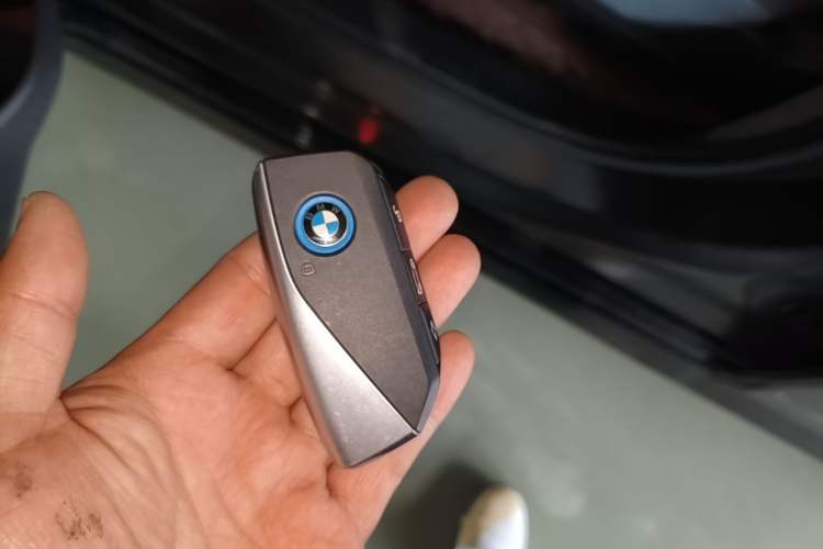 Used BMW iX 2022 xDrive50 Vehicle Key