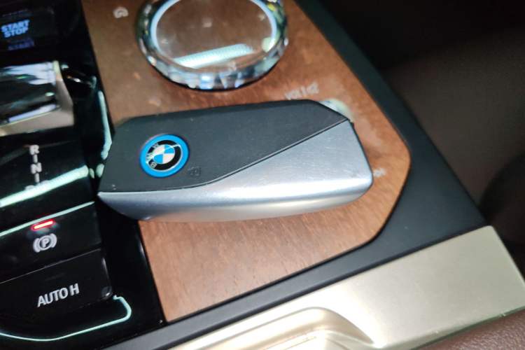 Used BMW iX 2022 xDrive40 Vehicle Key